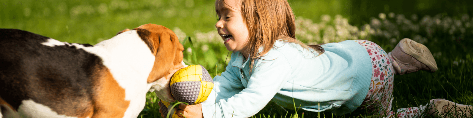 Imagen de Crianza de niños con mascotas: ¿Es buena idea?